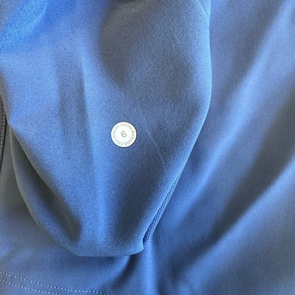 Lululemon Athletica Blue Crop Pant size 6 - Picture 4 of 5
